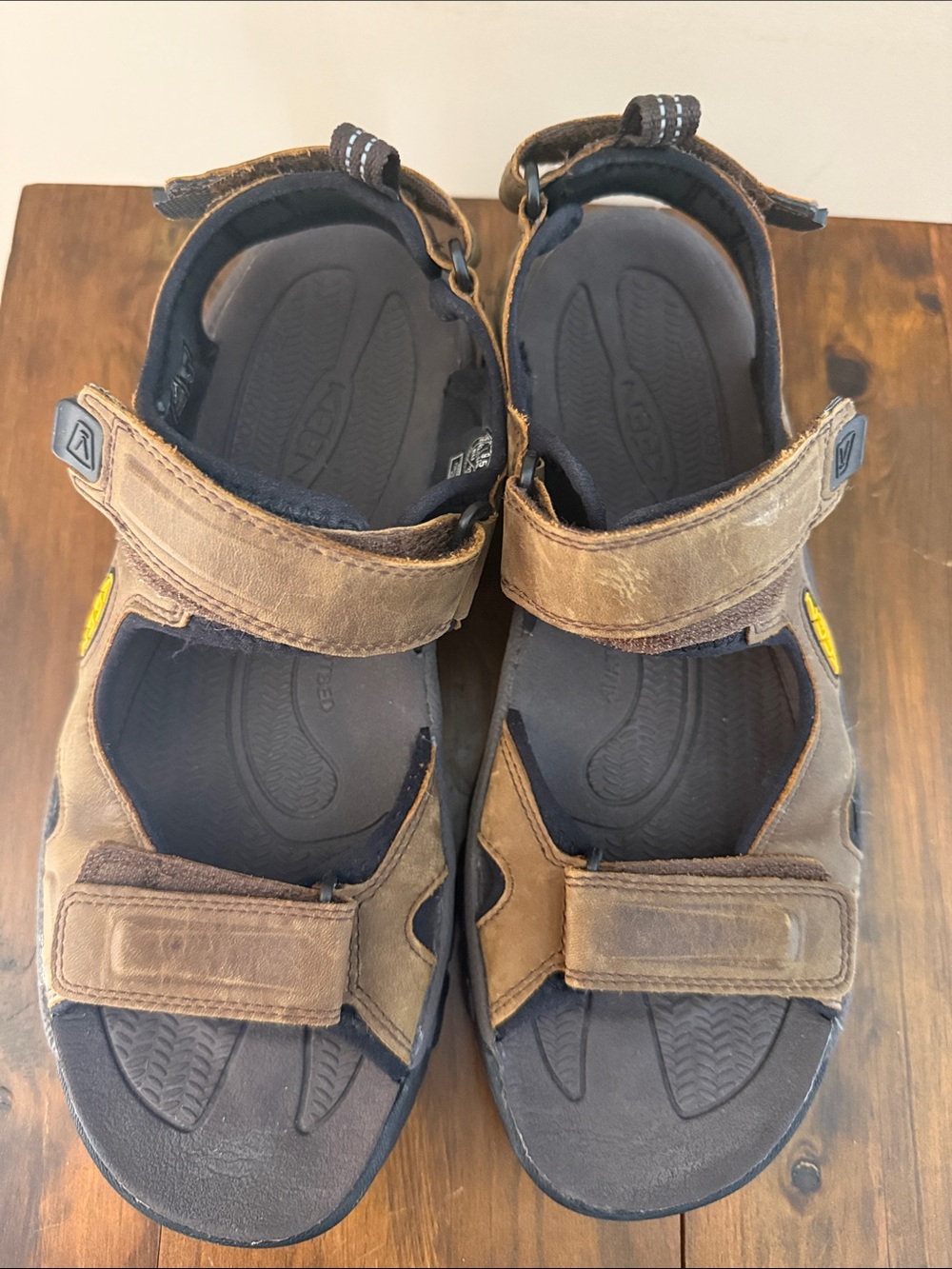 Keen Brown Leather Outdoors Sandals with Black Soles - Picture 4 of 4